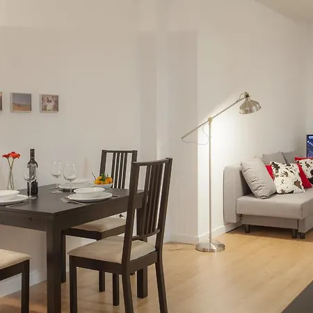 Singularstays Plaza Redonda *